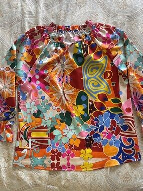 Colorful Floral-Print Women's Blouse with Ruffle Neckline